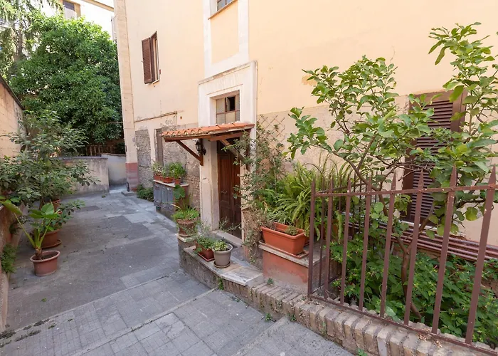Alba Vatican Apartment